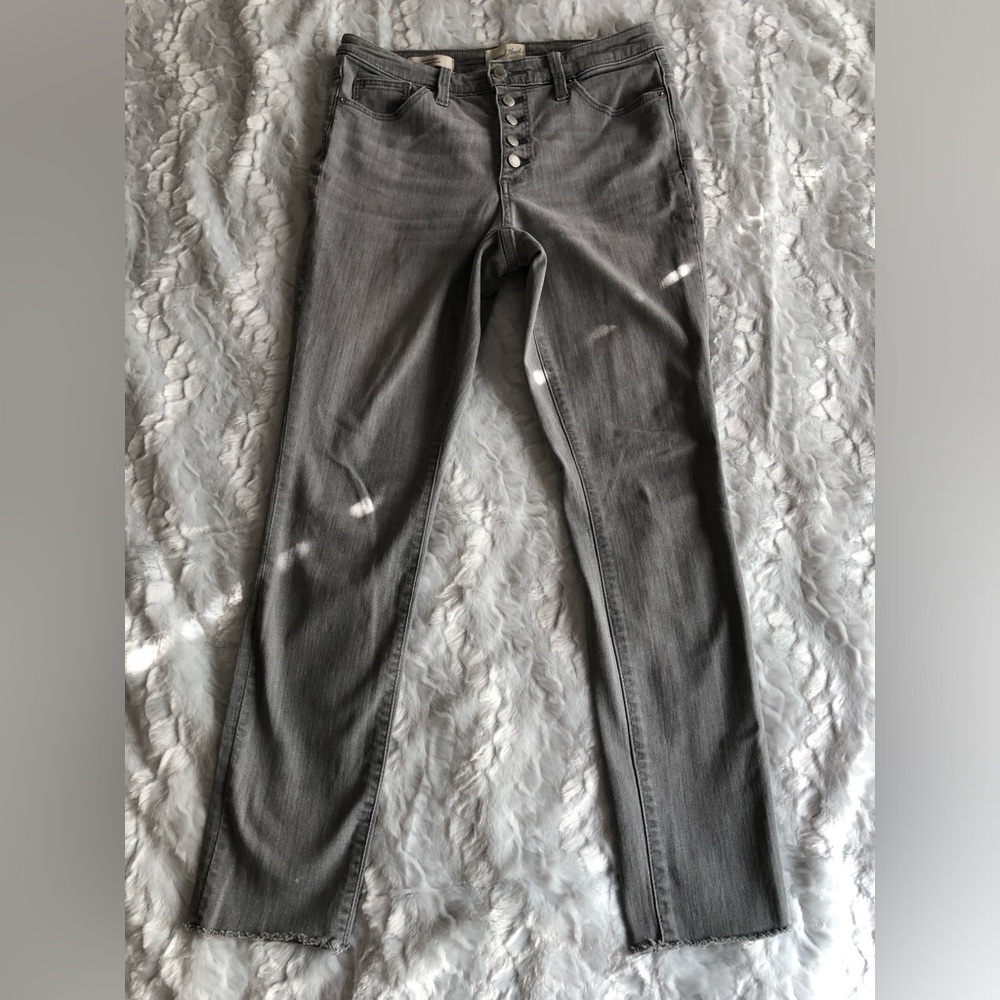Universal Thread High Rise Skinny Jean